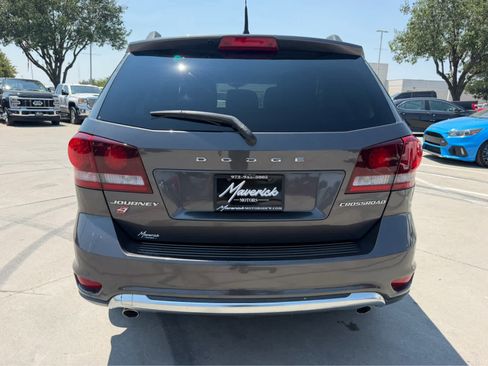 Used 2018 Dodge Journey Crossroad AWD/4WD image 10