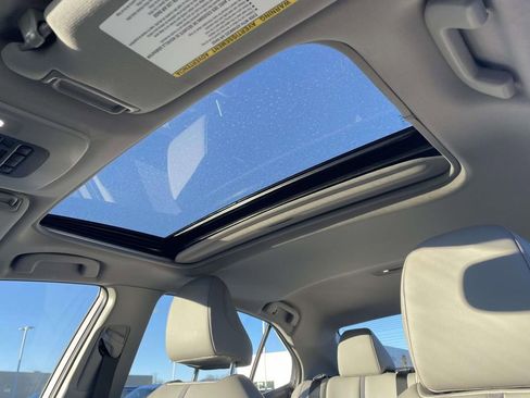 Used 2024 Toyota Camry XSE image 9