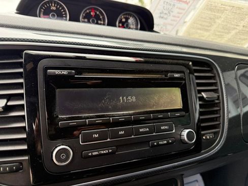 Used 2012 Volkswagen Beetle 2.0T image 26