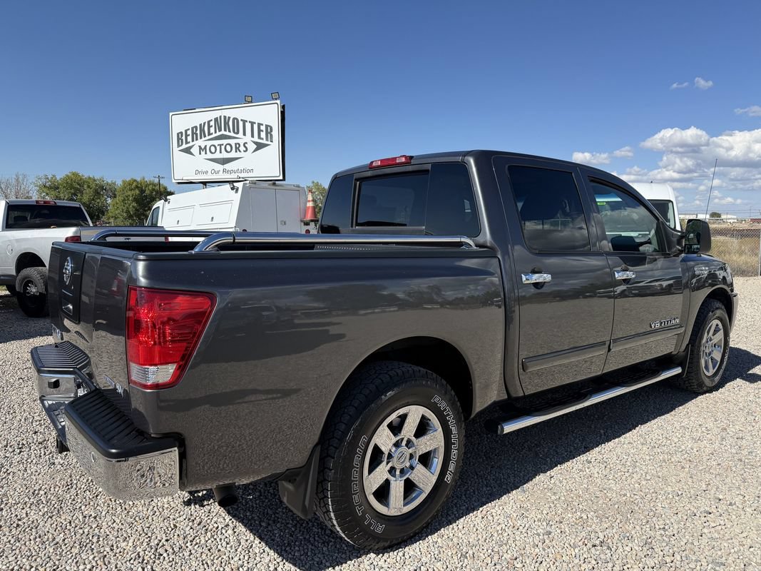 Used 2012 Nissan Titan SV w/ SV Value Truck Pkg RWD image 10