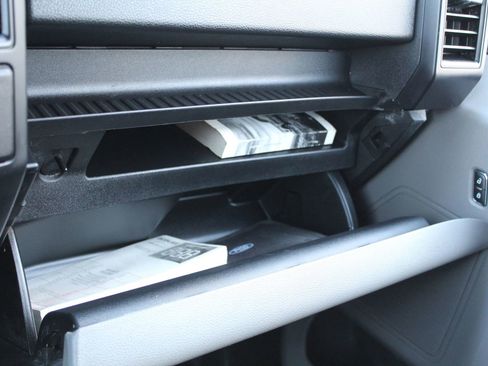 Used 2018 Ford F150 XL w/ Equipment Group 101A Mid image 19