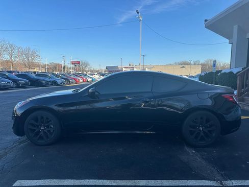 Used 2014 Hyundai Genesis 2.0T image 4