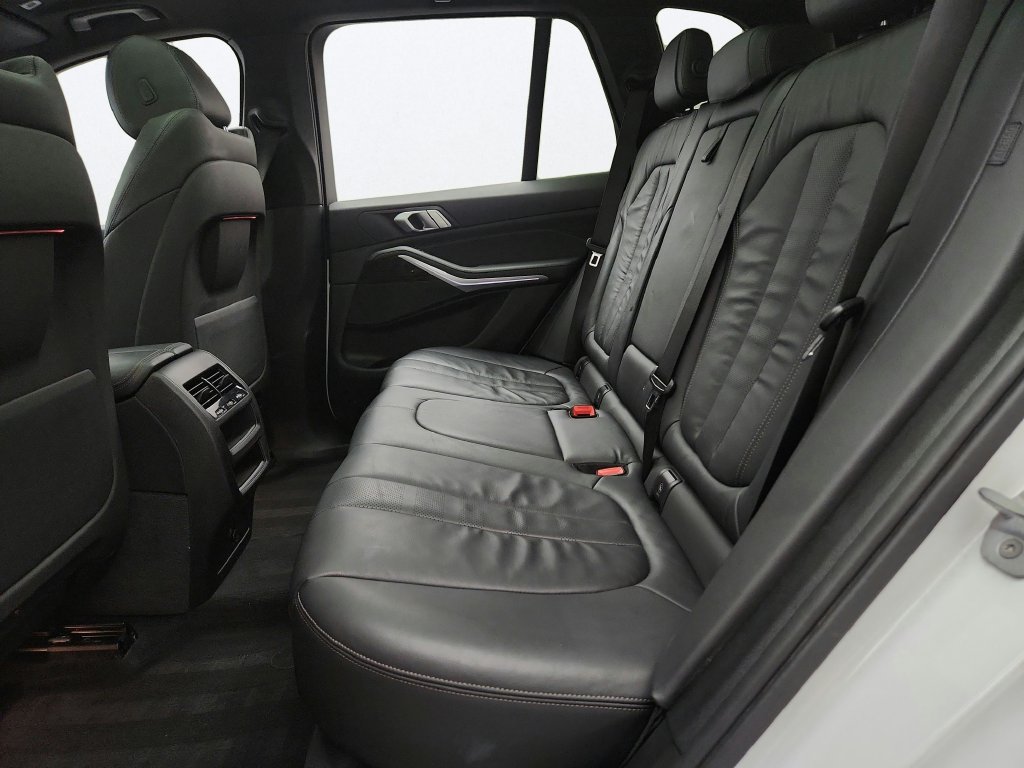 Used 2019 BMW X5 xDrive40i AWD/4WD image 28