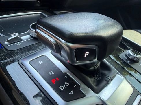 Used 2017 Audi Q7 3.0T Premium Plus AWD/4WD image 36