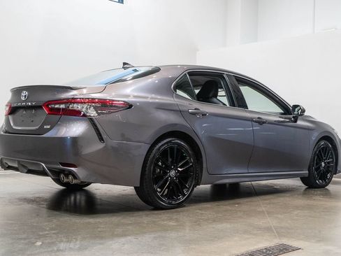 Used 2024 Toyota Camry XSE FWD image 9