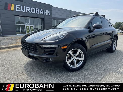 Used 2017 Porsche Macan AWD/4WD image 1