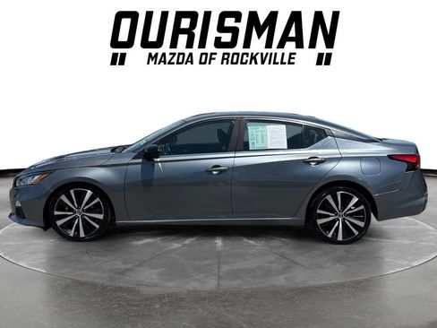 Used 2020 Nissan Altima 2.5 SR FWD image 3
