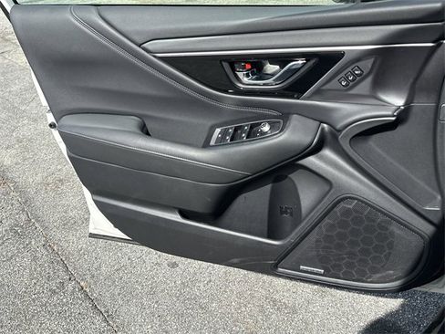 Used 2024 Subaru Outback Limited image 18