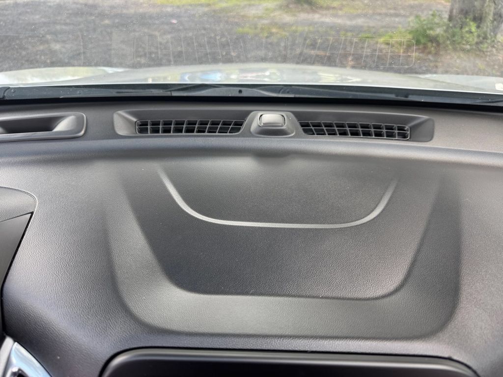 Used 2022 Chevrolet Equinox LS FWD image 21