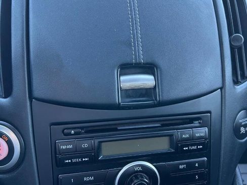 Used 2010 Nissan 370Z Touring w/ Sport Pkg image 42