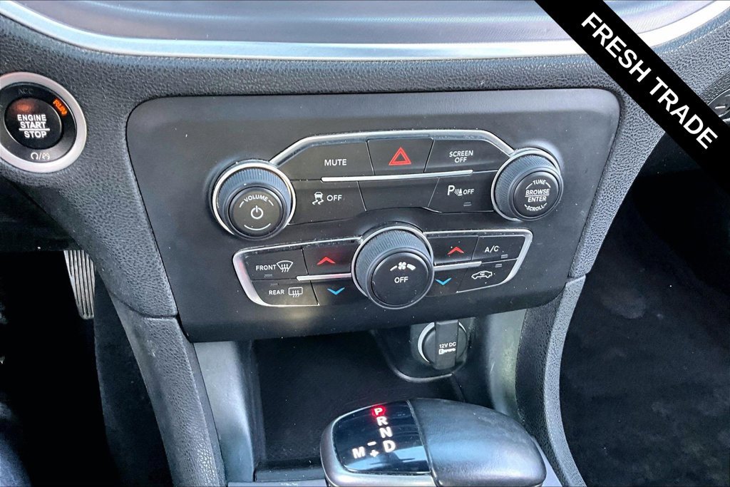 Used 2019 Dodge Charger SXT RWD image 8