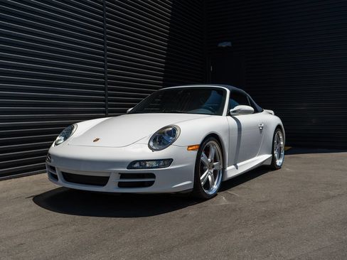 Used 2006 Porsche 911 Carrera S RWD image 1