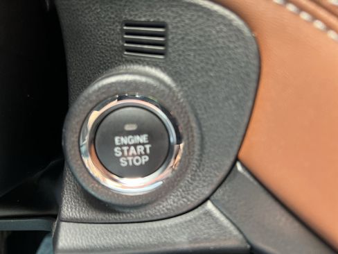 Used 2022 Subaru Outback Touring XT image 17