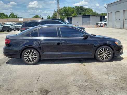Used 2016 Volkswagen Jetta Sport FWD image 8