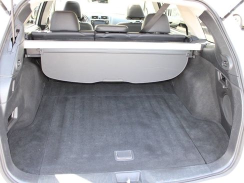 Used 2018 Subaru Outback 2.5i Limited AWD/4WD image 27