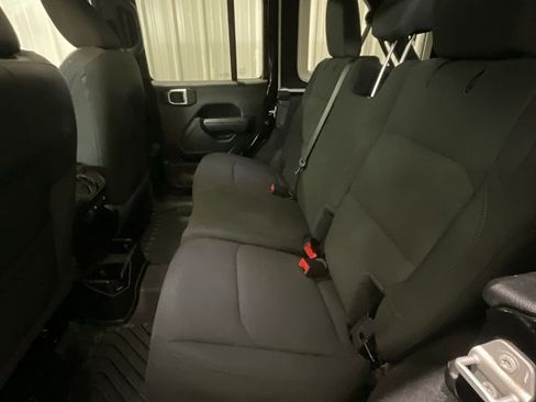 Used 2021 Jeep Wrangler Unlimited Sport image 11