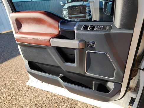 Used 2020 Ford F250 Platinum w/ FX4 Off-Road Package image 13