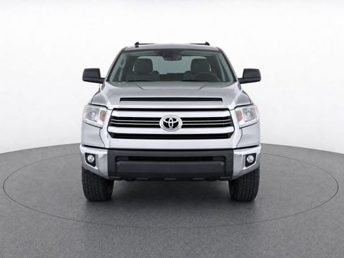 Used 2016 Toyota Tundra SR5 AWD/4WD image 6
