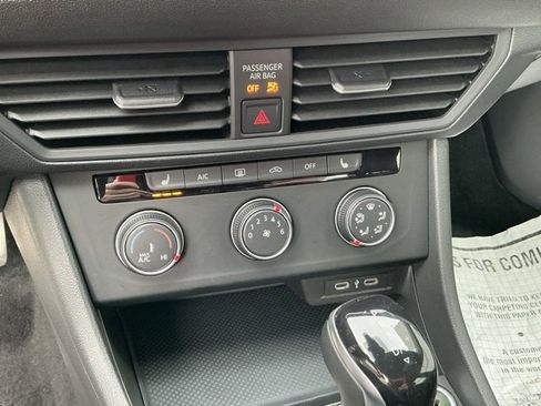 Used 2024 Volkswagen Jetta Sport image 15