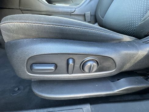 Used 2020 GMC Acadia SLE w/ Driver Convenience Package image 12