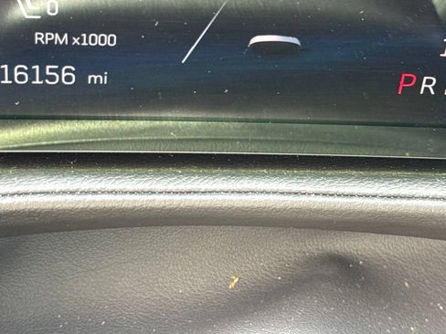 Used 2024 Cadillac XT4 Premium Luxury w/ Technology Package FWD image 19