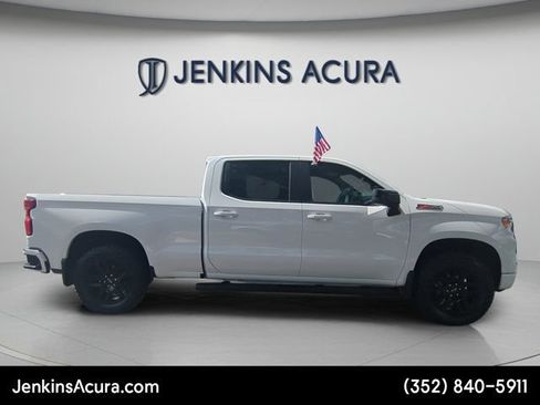 Used 2023 Chevrolet Silverado 1500 RST AWD/4WD image 2