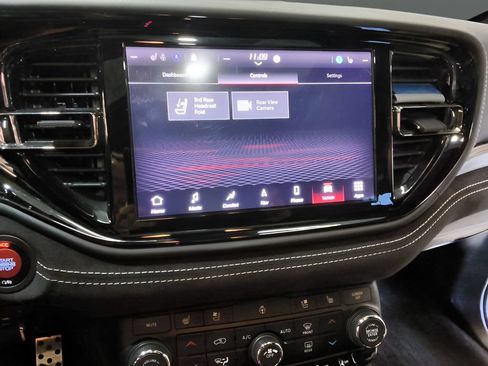 Used 2022 Dodge Durango SRT w/ SRT Interior Appearance Group AWD/4WD image 19