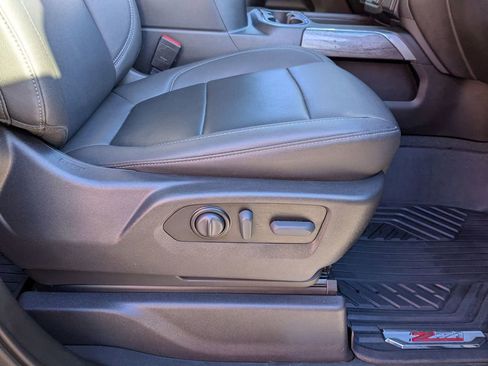 Certified 2022 Chevrolet Silverado 2500 LTZ w/ LTZ Plus Package image 29