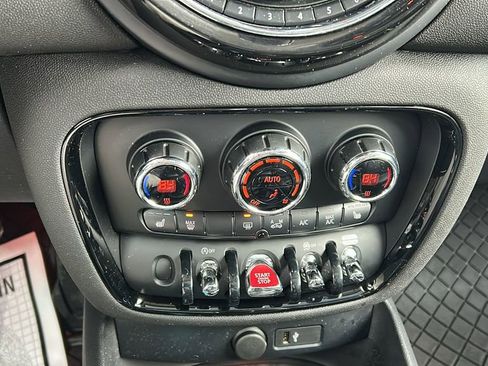Used 2020 MINI Cooper Clubman S w/ Storage Package image 17