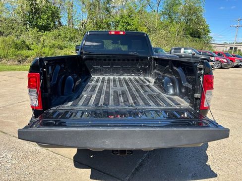 Used 2024 RAM 3500 Big Horn image 35