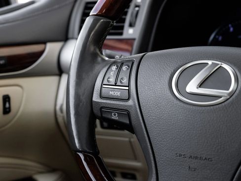 Used 2014 Lexus LS 460 image 20