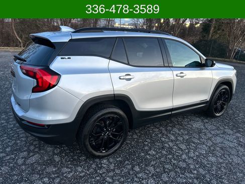 Used 2020 GMC Terrain SLE w/ Elevation Edition image 5