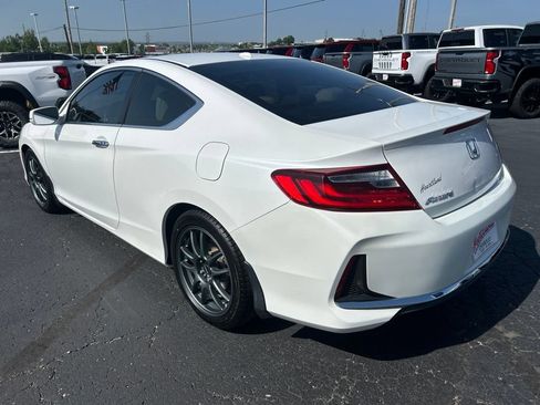 Used 2017 Honda Accord EX-L image 7