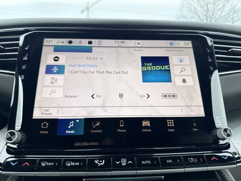 New 2026 Jeep Grand Wagoneer L 4WD w/ Premium Group I image 18