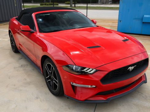 Used 2020 Ford Mustang Premium image 21
