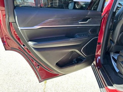 Used 2021 Jeep Grand Cherokee L Limited w/ Trailer Tow Group (B) AWD/4WD image 13