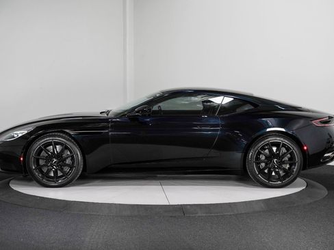 Used 2018 Aston Martin DB11 V12 image 7