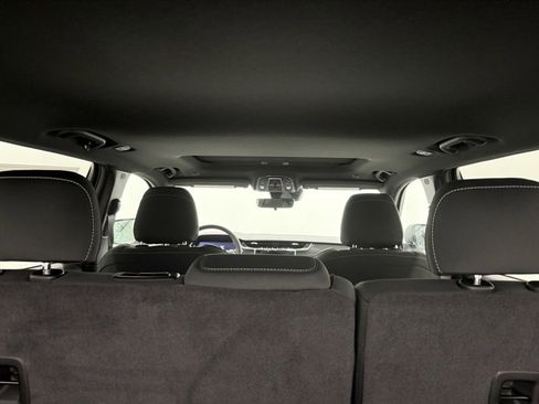 New 2026 Jeep Grand Cherokee Laredo image 10