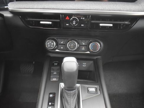 New 2025 Nissan Kicks SV w/ SV Premium Package image 11