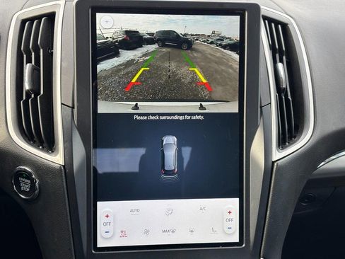 Used 2022 Ford Edge SEL w/ Sport Appearance Package image 24