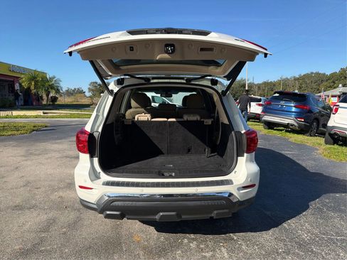 Used 2019 Nissan Pathfinder SL image 13