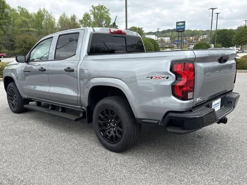 Used 2026 Chevrolet Colorado W/T w/ WT Custom Package AWD/4WD image 5