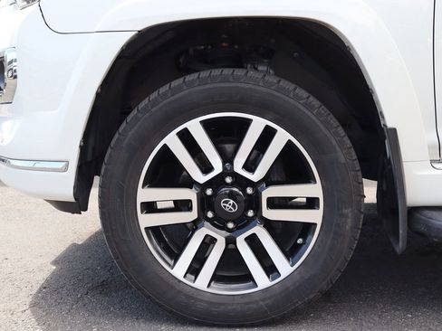 Used 2015 Toyota 4Runner Limited AWD/4WD image 25