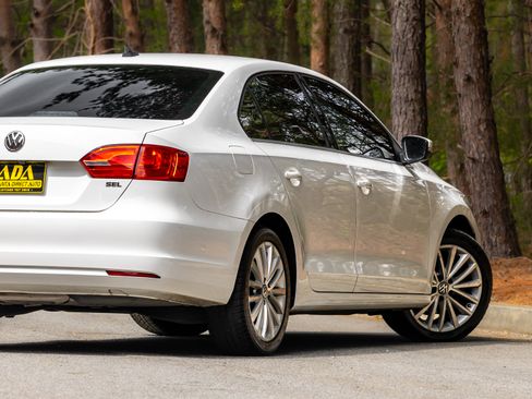 Used 2014 Volkswagen Jetta SEL image 30