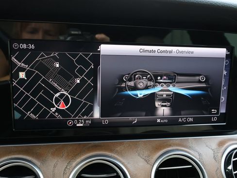 Used 2019 Mercedes-Benz E 300 image 24