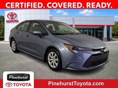 Certified 2025 Toyota Corolla LE FWD image 1