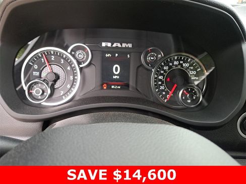 Used 2024 RAM 2500 Tradesman w/ Chrome Appearance Group image 22