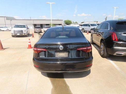 Used 2019 Volkswagen Jetta SEL FWD image 10