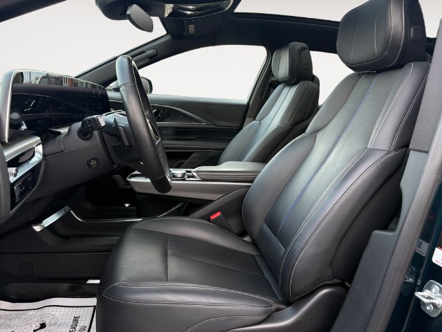 Used 2024 Cadillac Lyriq Luxury w/ LPO, Floor Liner Package AWD/4WD image 9