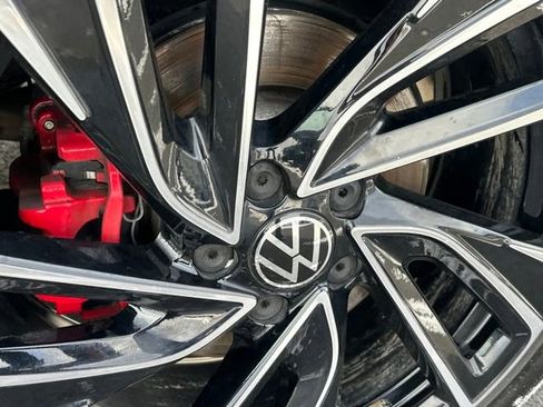 Used 2024 Volkswagen GTI Autobahn image 26